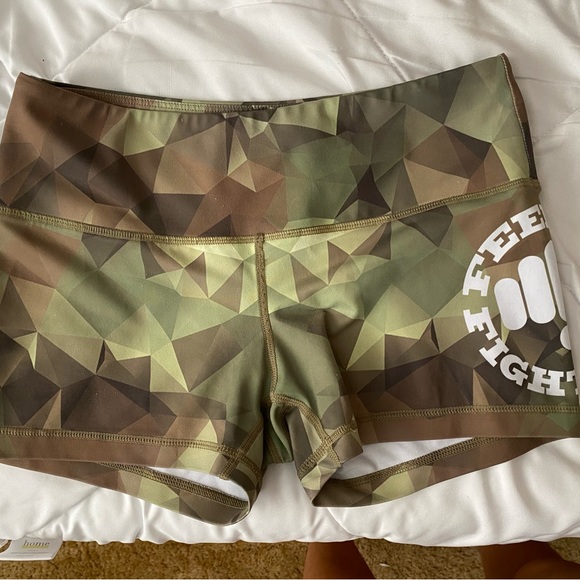 Feed Me Fight Me shorts - Picture 1 of 2